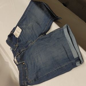 Signature Levi Strauss Gold Label Womens  mid-rise bermuda shorts  size 12 W31